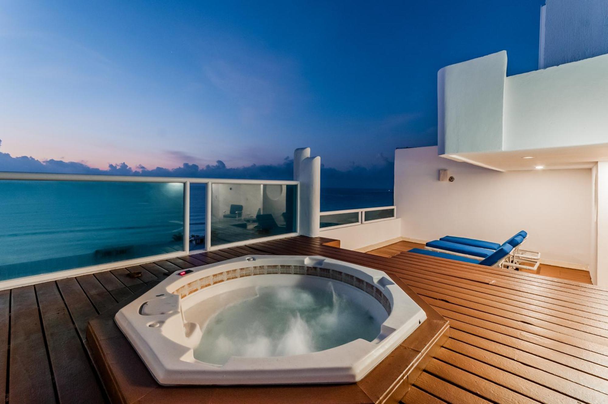Appart hôtel Brisas Beachfront Penthouses Cancún
